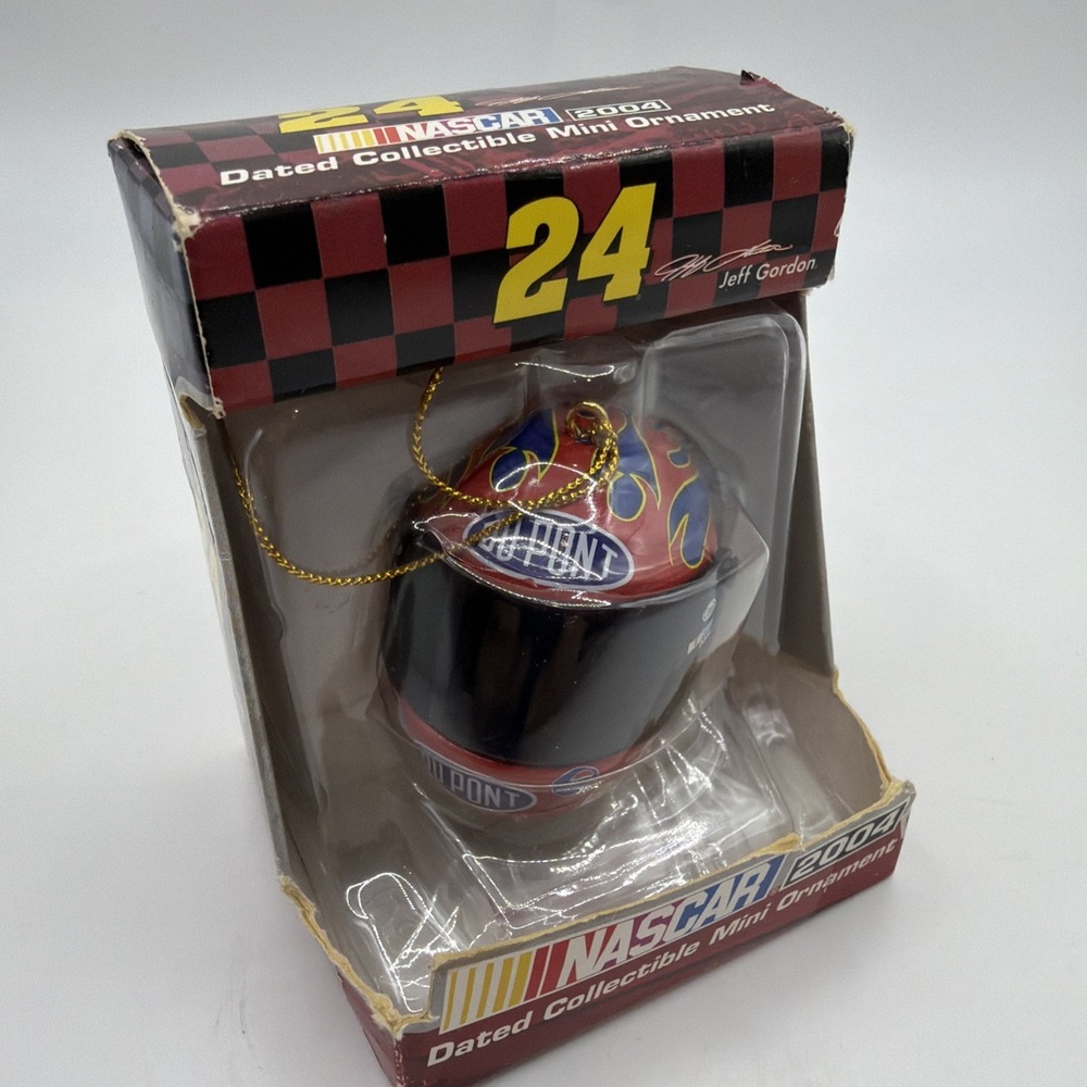 Jeff Gordon Nascar #24 Helmet 2004 Dated Collectible Mini Ornament NIB